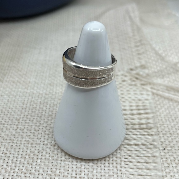 Vintage .999 Fine Silver Textured Band Ring – Size 5.75, Made in Costa Rica - Picture 4 of 16